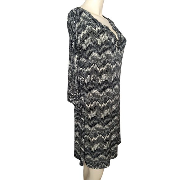 Kokoon Vintage black gray white zig zag print wing sleeve Shift dress size M - Picture 3 of 12